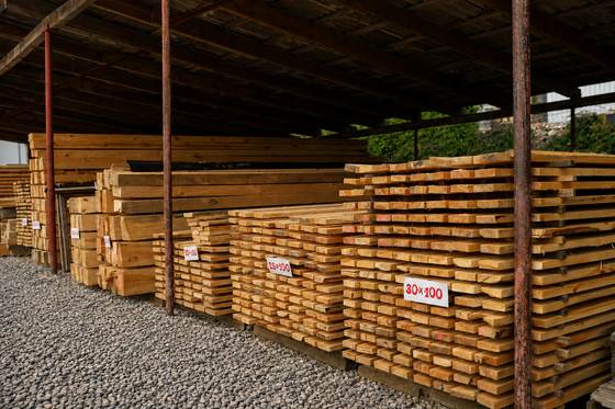 Промарковані штабелі дошки 25×100 і 30×100